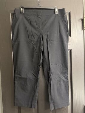 Style & Co. Women's Black Capris